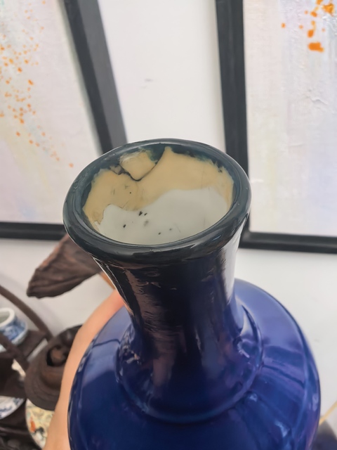 古玩陶瓷晚清藍釉賞瓶拍賣，當前價格3500元