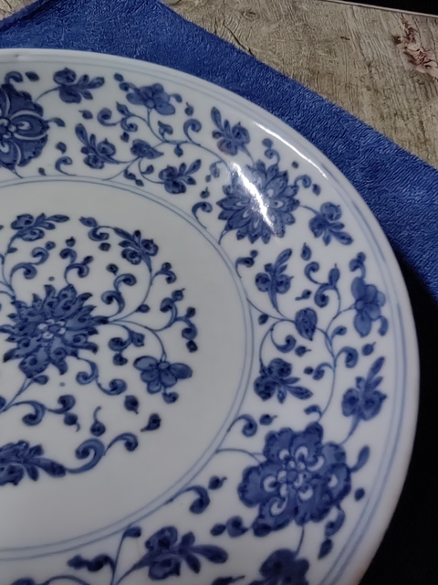 古玩陶瓷青花盤真品鑒賞圖