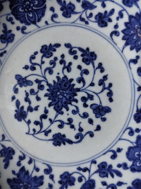 古玩陶瓷青花盤真品鑒賞圖