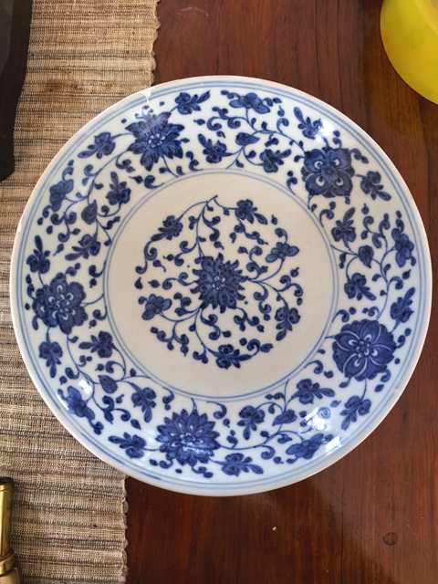 古玩陶瓷青花盤真品鑒賞圖