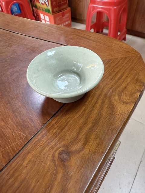 古玩陶瓷馬蹄杯真品鑒賞圖