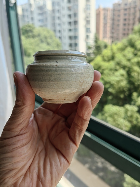 古玩陶瓷景德鎮(zhèn)窯系青白釉茶入真品鑒賞圖