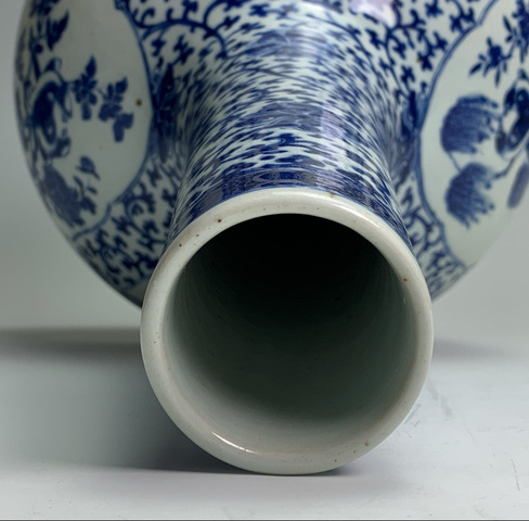 古玩陶瓷青花瓶真品鑒賞圖