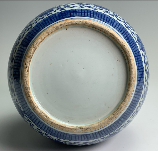 古玩陶瓷青花瓶真品鑒賞圖