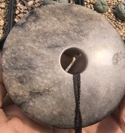 古玩玉器和田玉璧拍賣，當(dāng)前價(jià)格2800元