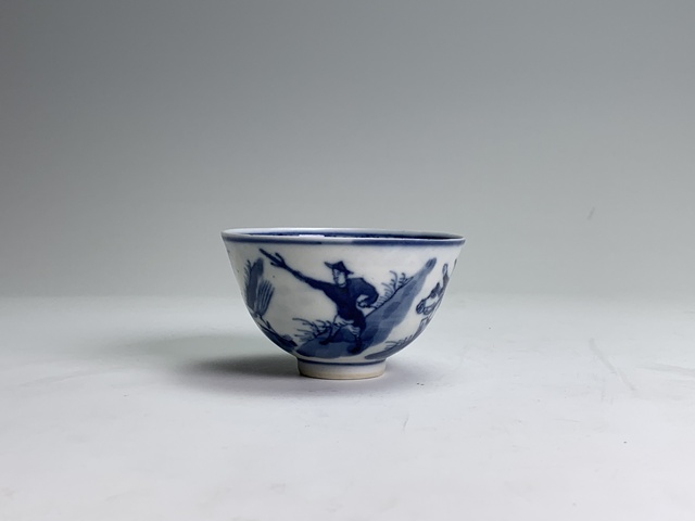 古玩陶瓷清晚期·青花狩獵圖紋杯拍賣,當前價格332元