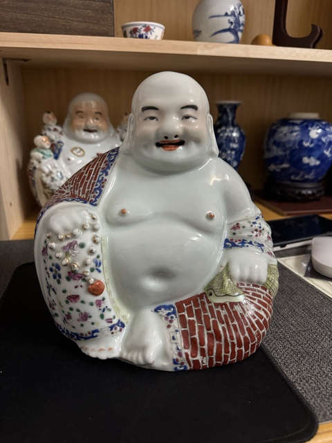 古玩陶瓷民國時期粉彩彌勒佛坐像真品鑒賞圖