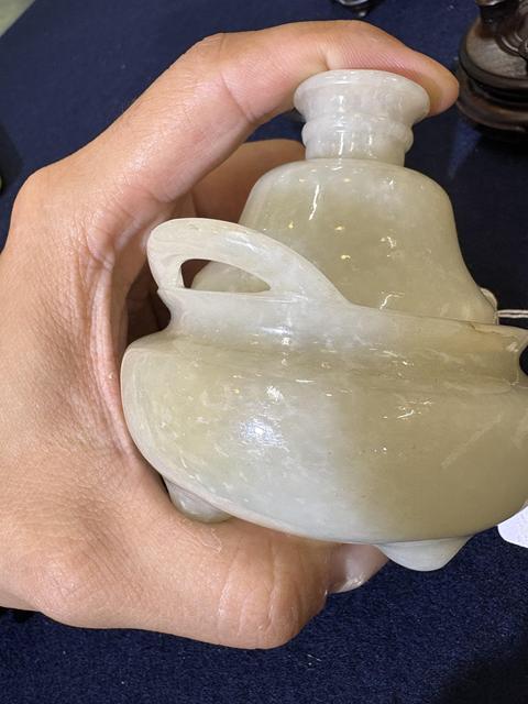 古玩玉器玉瓶。爐真品鑒賞圖