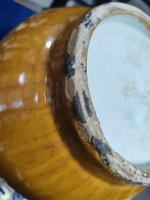 古玩陶瓷雙象鼻耳黃釉尊真品鑒賞圖