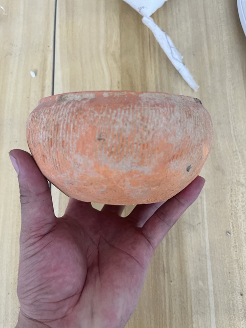 古玩陶瓷漢代紅陶真品鑒賞圖