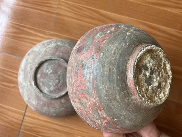古玩陶瓷漢代彩繪陶盒真品鑒賞圖
