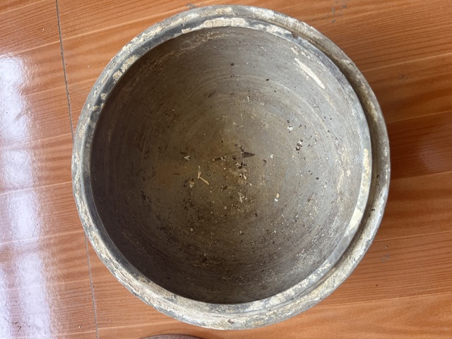 古玩陶瓷漢代彩繪陶盒真品鑒賞圖