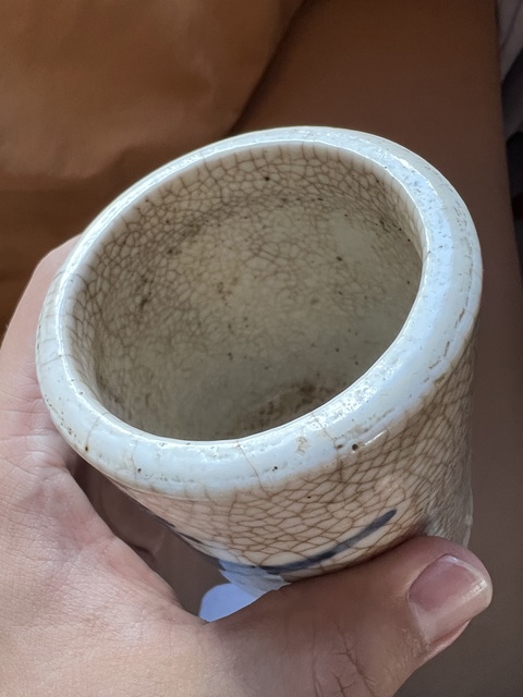 古玩陶瓷哥釉地青花刀馬人筆筒真品鑒賞圖