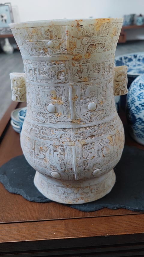 古玩玉器仿古玉瓶真品鑒賞圖