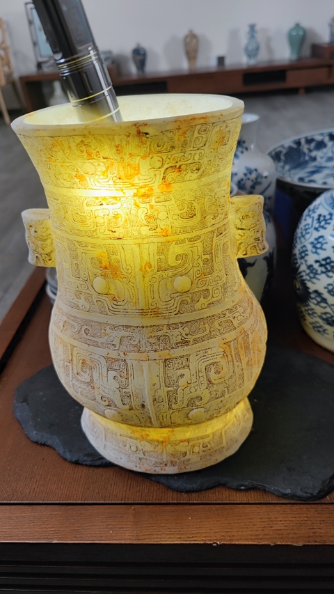 古玩玉器仿古玉瓶真品鑒賞圖