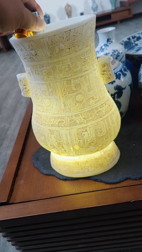 古玩玉器仿古玉瓶真品鑒賞圖