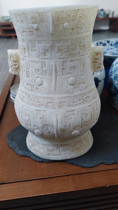 古玩玉器仿古玉瓶真品鑒賞圖