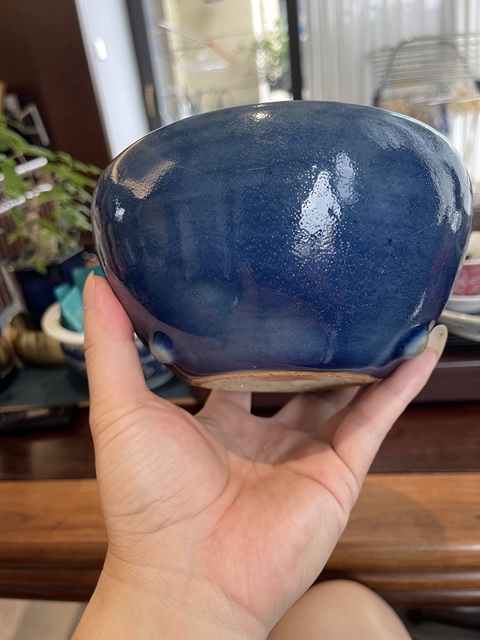 古玩陶瓷霽藍(lán)釉三乳足缽式香爐真品鑒賞圖