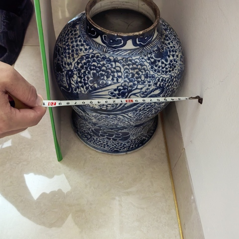 古玩陶瓷鳳穿牡丹紋青花將軍罐真品鑒賞圖