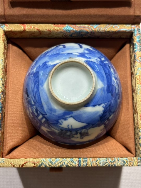 古玩陶瓷青花山水人物紋茶圓真品鑒賞圖