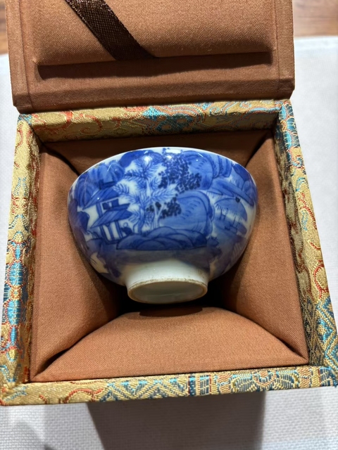 古玩陶瓷青花山水人物紋茶圓真品鑒賞圖