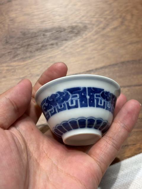 古玩陶瓷青花夔龍紋茶碗，疑似復(fù)窯真品鑒賞圖