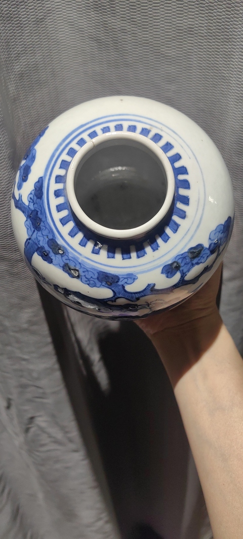 古玩陶瓷花鳥紋青花罐真品鑒賞圖