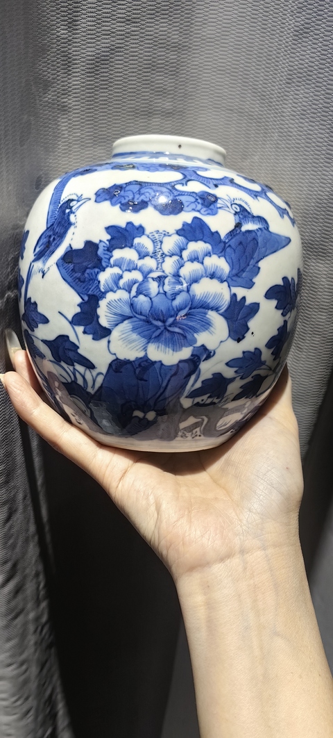 古玩陶瓷花鳥紋青花罐真品鑒賞圖