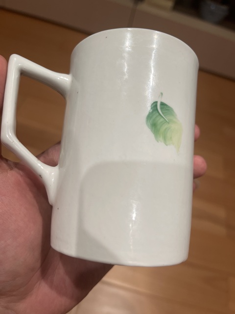 古玩陶瓷粉彩花卉馬克杯真品鑒賞圖