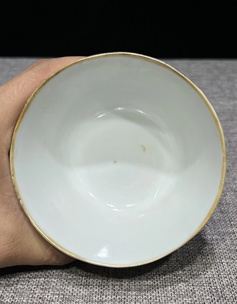 古玩陶瓷桃紋粉彩杯真品鑒賞圖