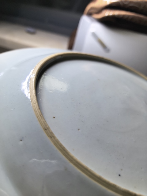 古玩陶瓷乾隆粉彩花卉紋盤真品鑒賞圖