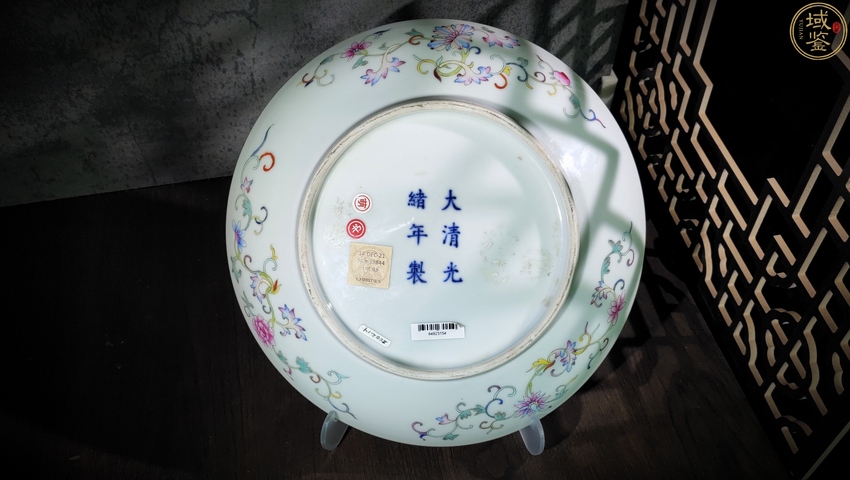 古玩陶瓷粉彩夔鳳紋盤真品鑒賞圖