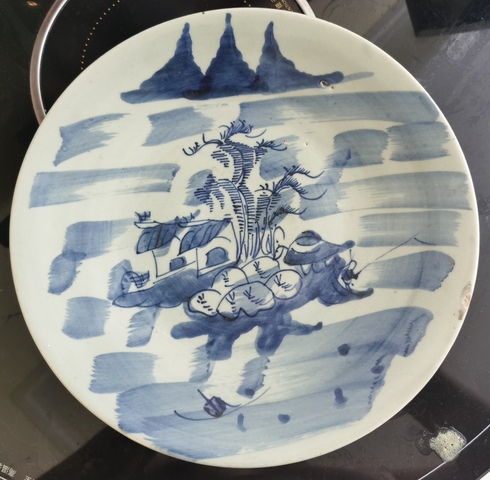 古玩陶瓷豆青釉青花山水紋盤真品鑒賞圖