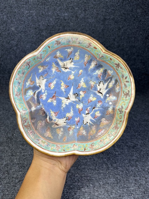 古玩陶瓷粉彩仙鶴紋供盤拍賣,當前價格1888元