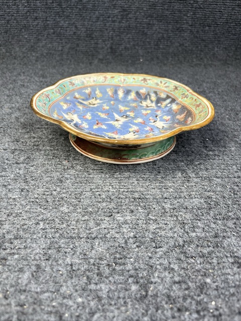 古玩陶瓷粉彩仙鶴紋供盤拍賣,當前價格1888元