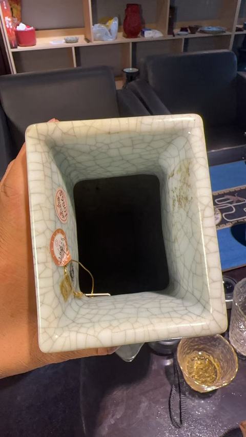 古玩陶瓷哥釉瓶真品鑒賞圖