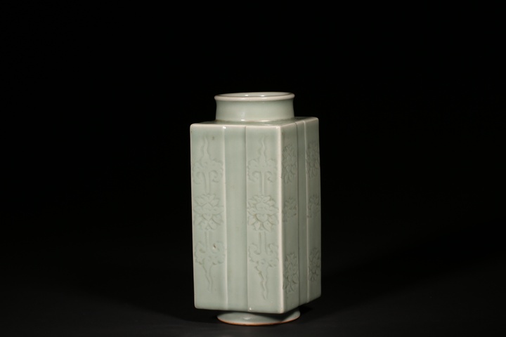 古玩陶瓷琮式瓶真品鑒賞圖