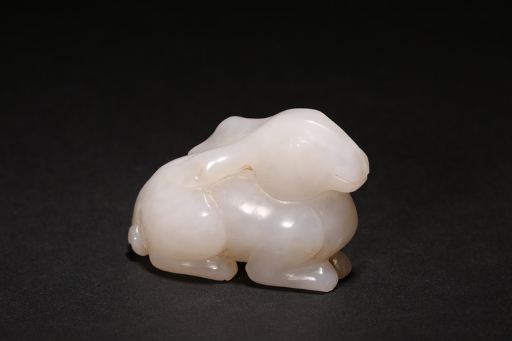 古玩玉器和田玉雕兔型件真品鑒賞圖