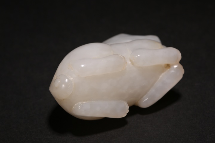古玩玉器和田玉雕兔型件真品鑒賞圖