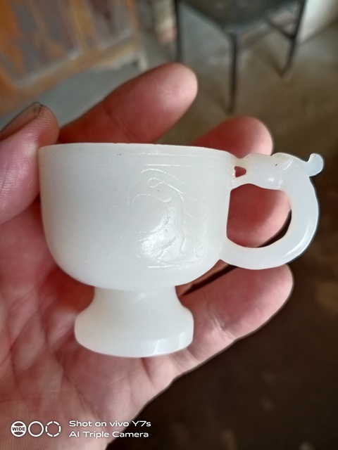 古玩玉器和田玉雕“鳳鳥紋杯”真品鑒賞圖
