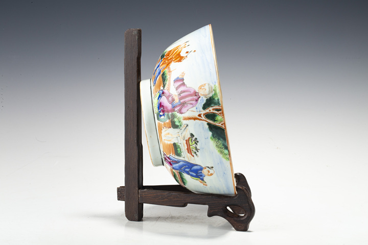 古玩陶瓷清乾隆·廣彩滿大人圖碗
拍賣，當(dāng)前價(jià)格0元