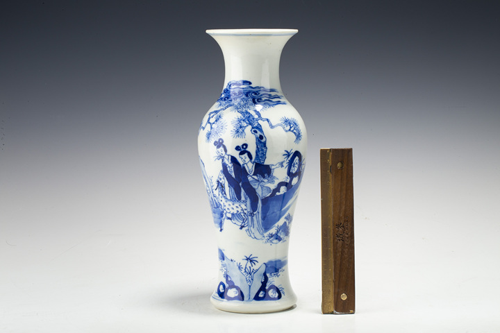 古玩陶瓷清晚·青花麻姑獻(xiàn)壽圖觀音瓶
拍賣,當(dāng)前價(jià)格0元