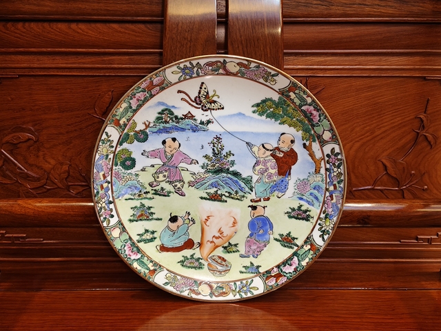 古玩陶瓷創匯?廣彩嬰戲紋大盤拍賣，當前價格268元