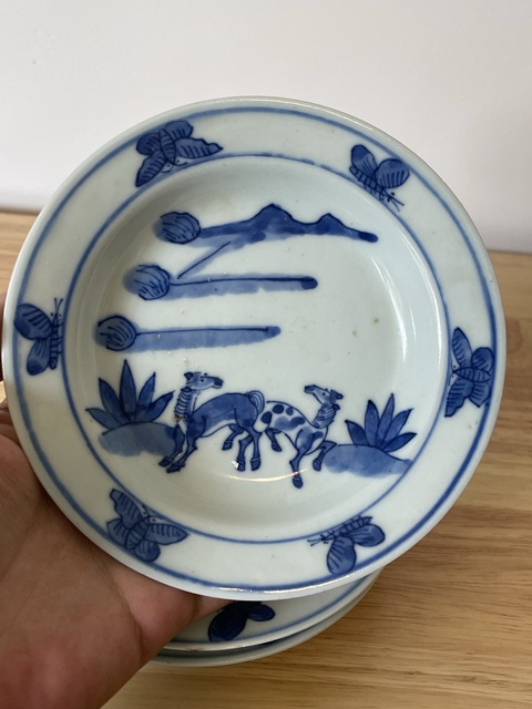 古玩陶瓷清中期青花駿馬圖折沿小碟3只拍賣,當前價格1200元