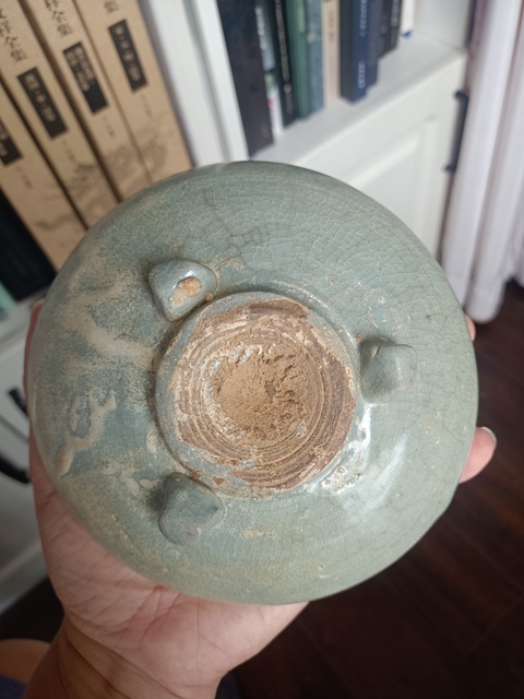 古玩陶瓷龍泉青瓷三足爐拍賣,當前價格2100元