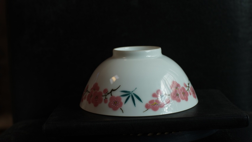 古玩陶瓷竹梅紋碗真品鑒賞圖