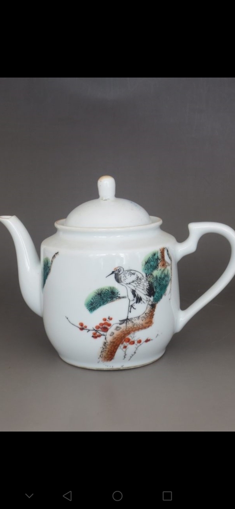 古玩陶瓷粉彩松鶴延年圖茶壺真品鑒賞圖