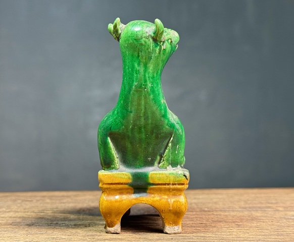古玩陶瓷鹿擺件真品鑒賞圖