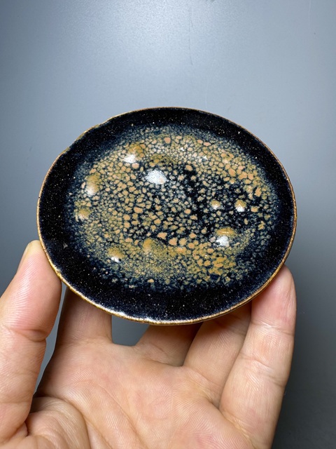 古玩陶瓷盤真品鑒賞圖