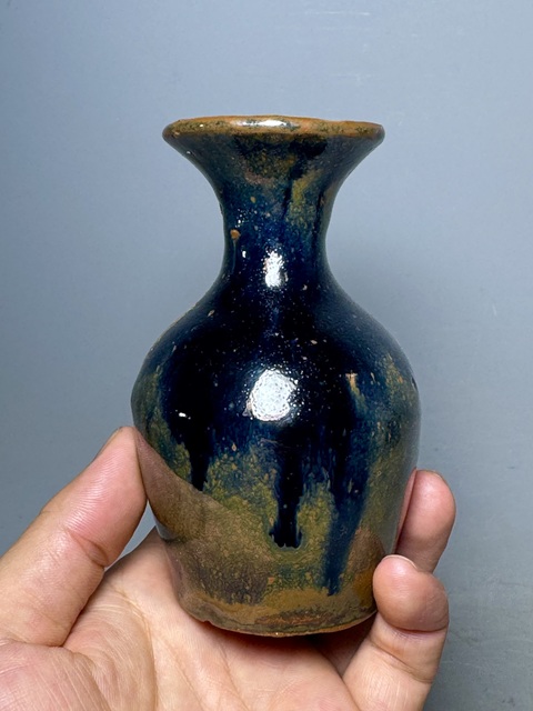 古玩陶瓷瓶真品鑒賞圖